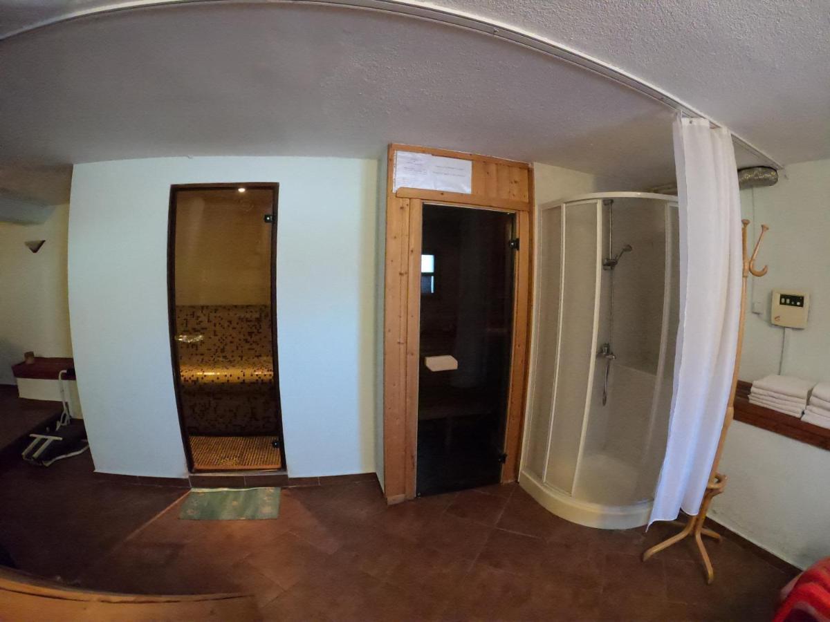 Family Hotel Shoky Csepelare Kültér fotó